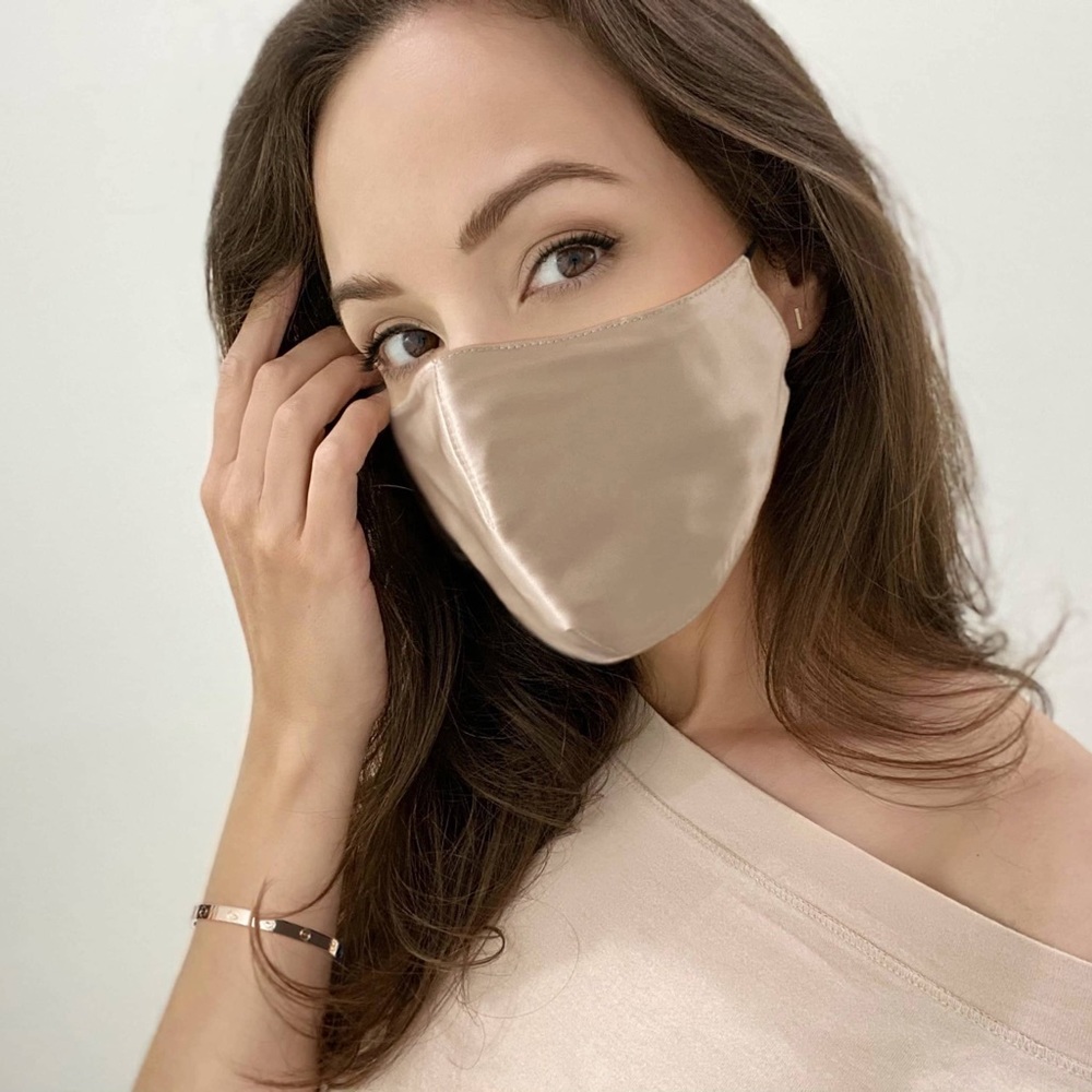 Champagne BōMBIX Luxury Mulberry Silk Face Mask + 5 PM 2.5 Filters | Anti-Maskne